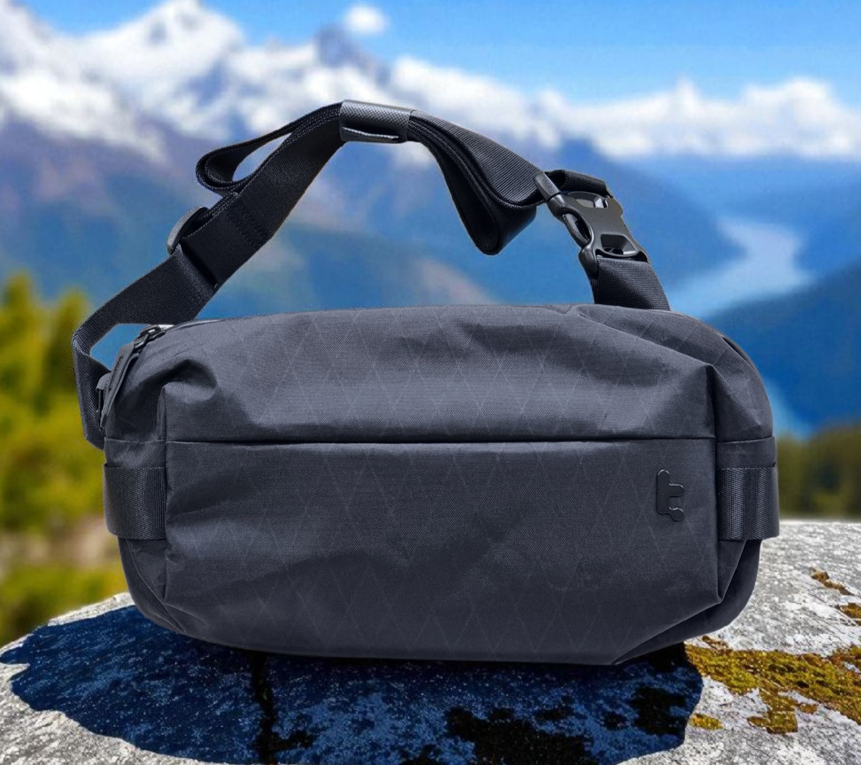 TOMTOC EXPLORER-T21 8.3 INCH SLING BAG