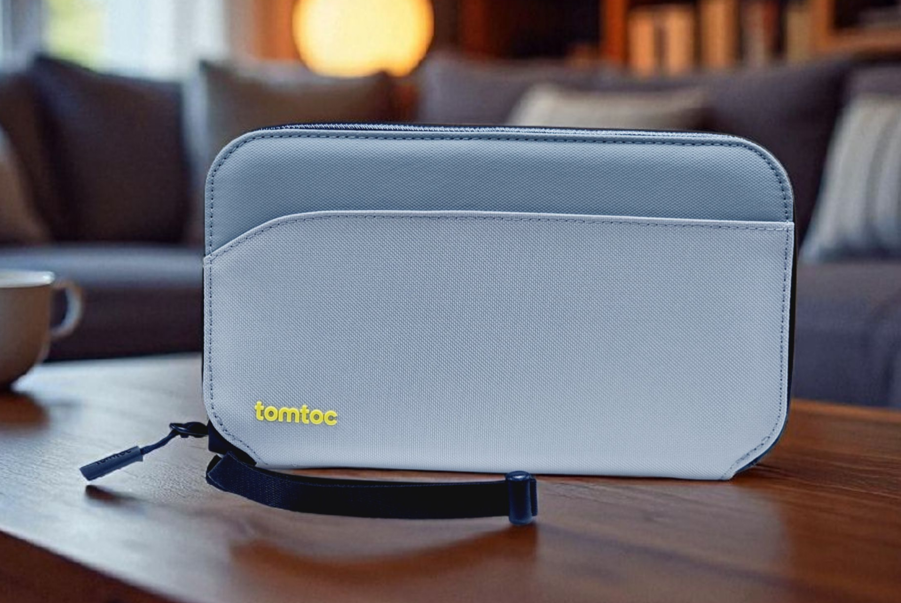 TOMTOC NAVIGATOR T03 PASSPORT HOLDER