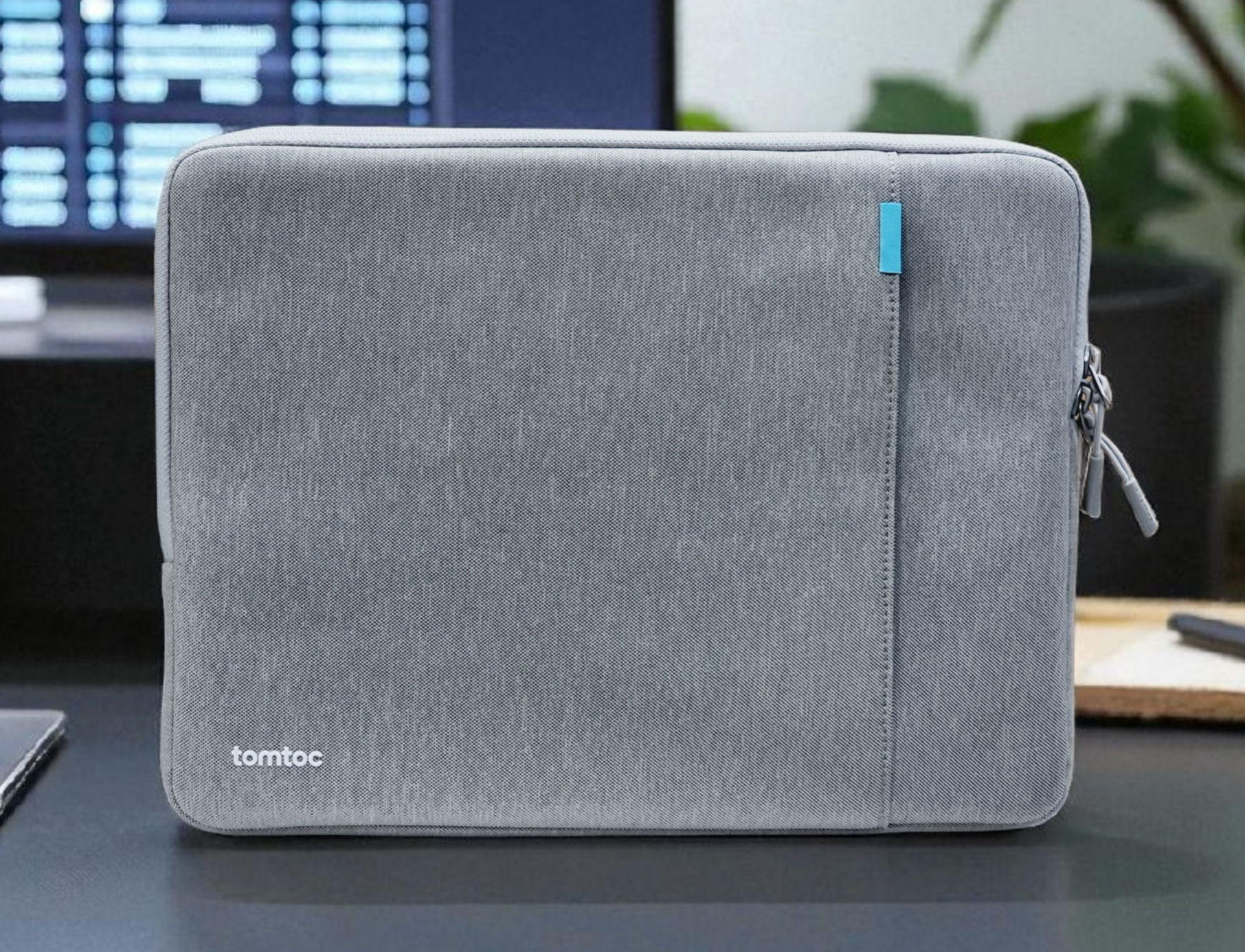 TOMTOC DEFENDERA13 13.5-14 INCH LAPTOP SLEEVE