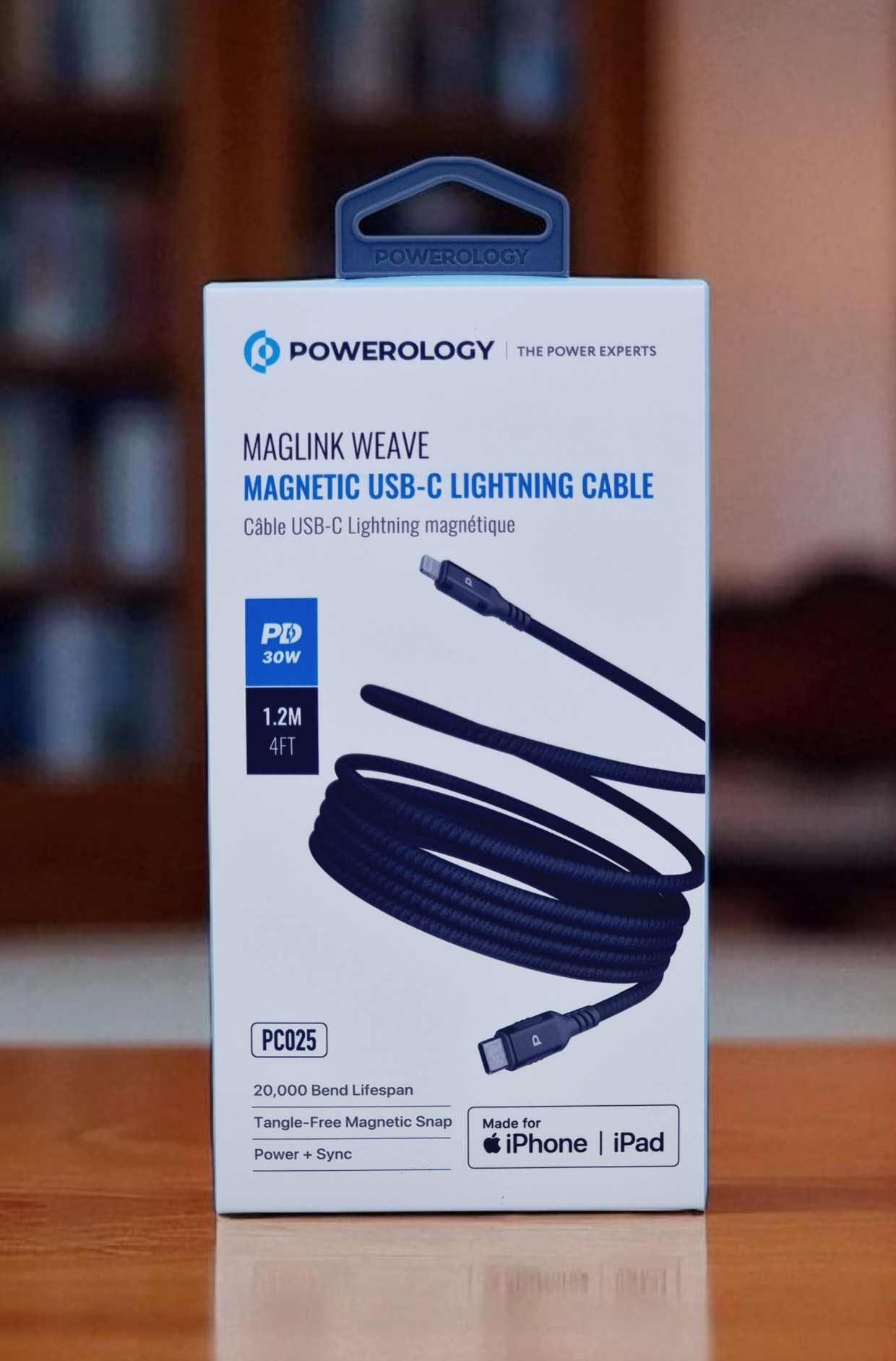 POWEROLOGY MAGLINK WEAVE MAGNETIC USB C TO LIGHTNING CABLE 1.2M