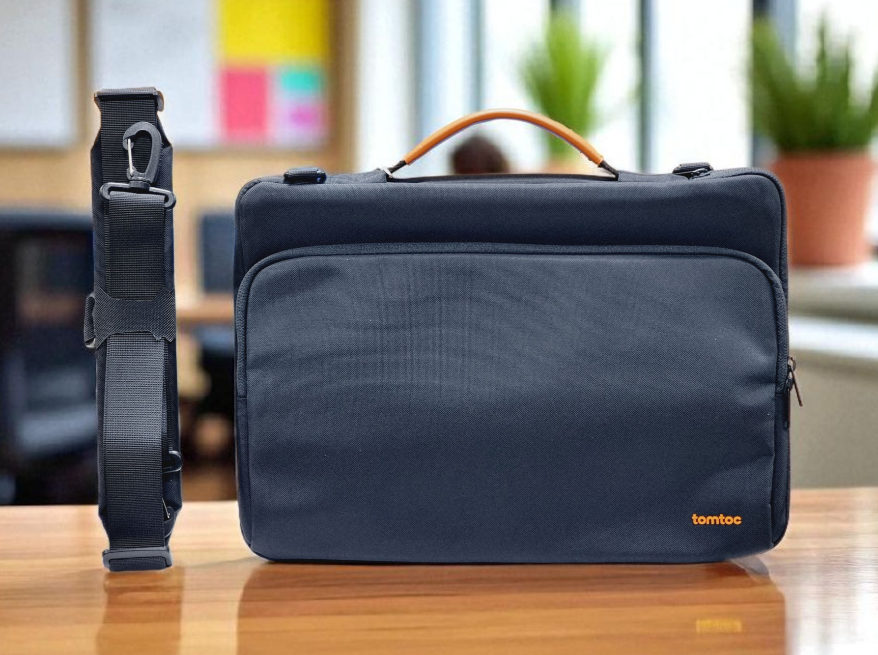TOMTOC DEFENDER A42 17.3 INCH LAPTOP BRIEFCASE