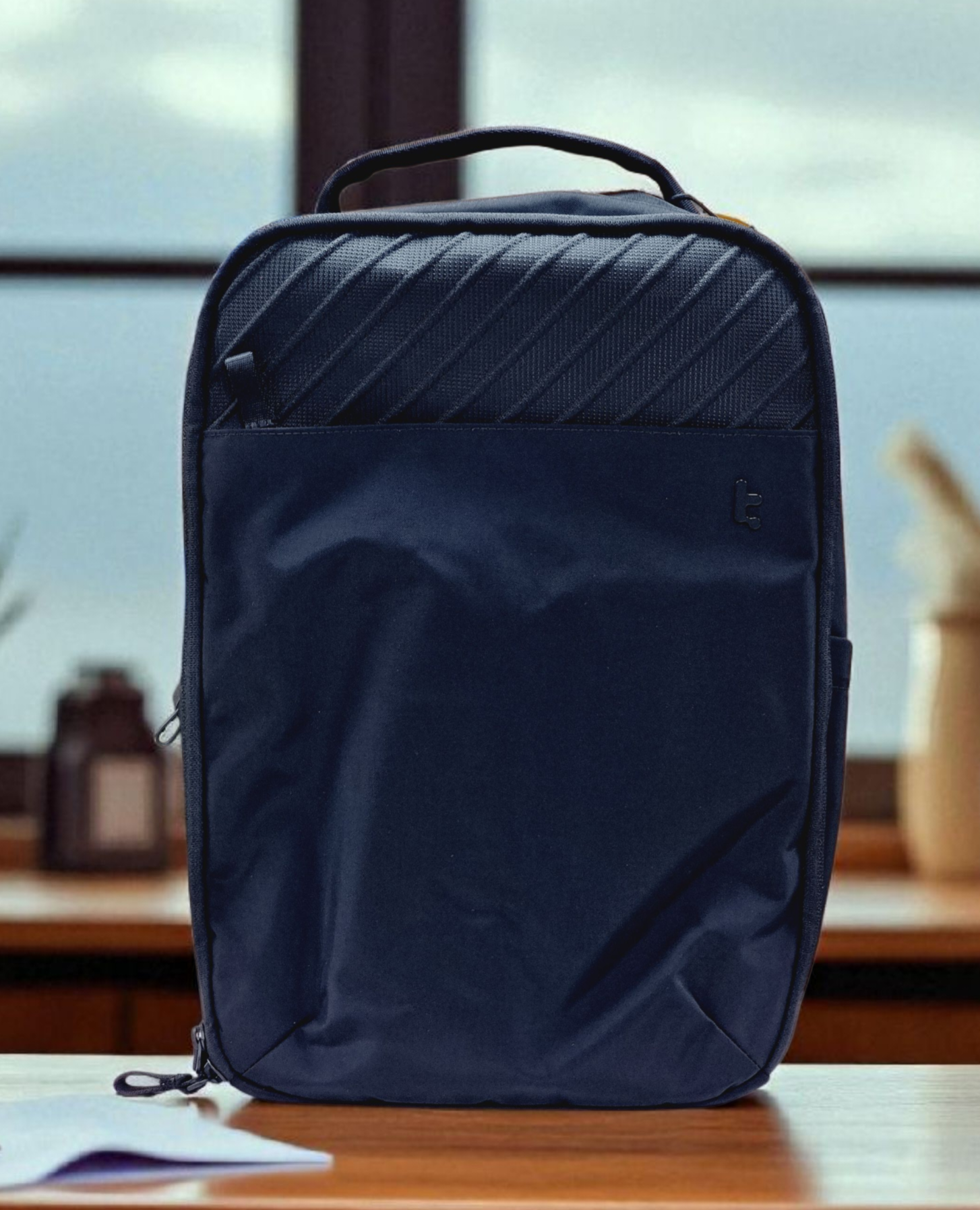 TOMTOC VOYAGE T50 LAPTOP BACKPACK